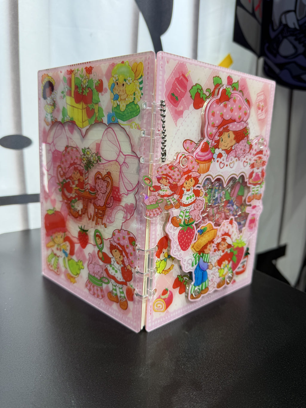strawberry shortcake 3D Shaker notebook