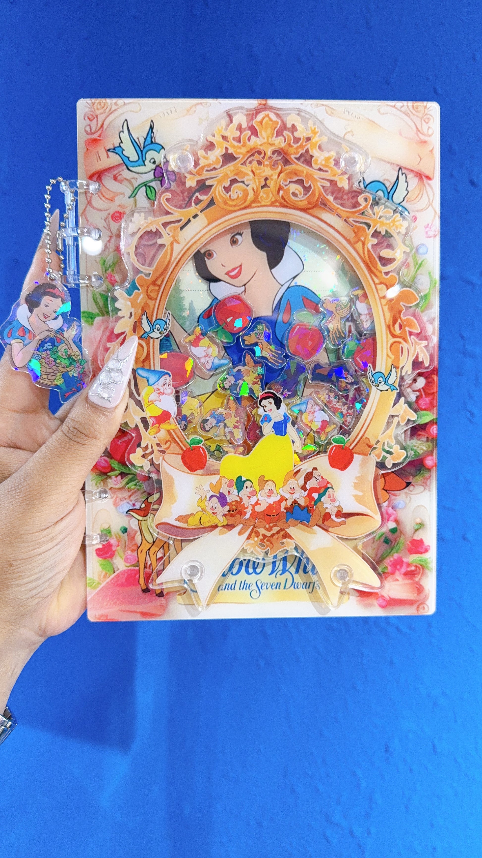 Snow White 3d shaker notebook